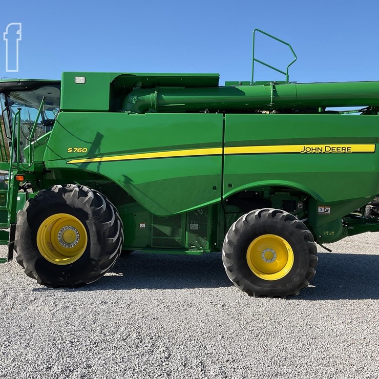 JOHN DEERE S760