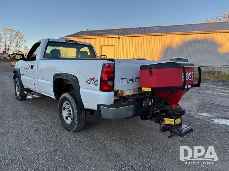 2006-chevrolet-2500hd-image-16