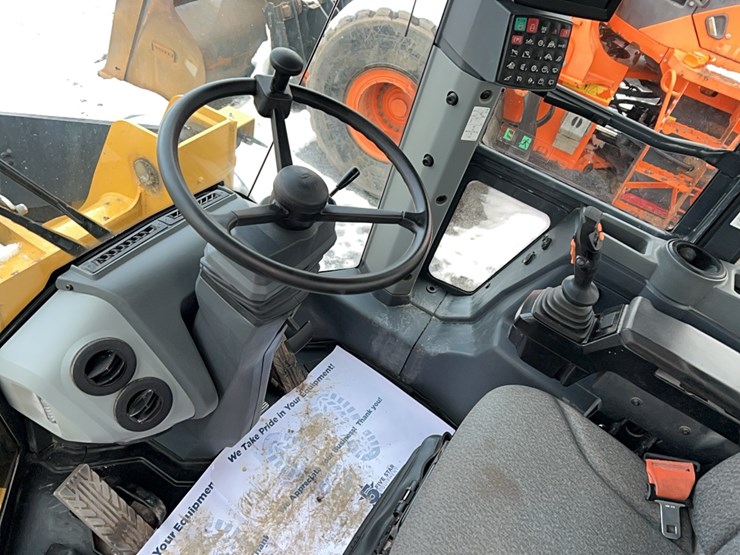 2019-deere-544l-image-18