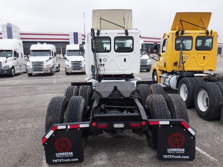 freightliner-cascadia-125-image-8