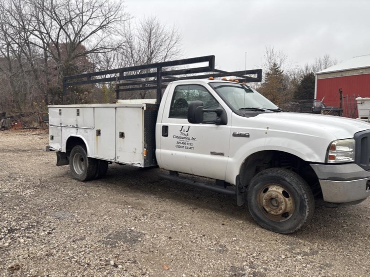 ford-f350-xl-image-4