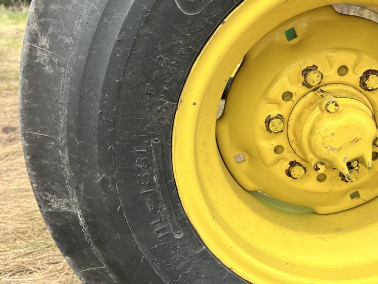 john-deere-3020-image-7