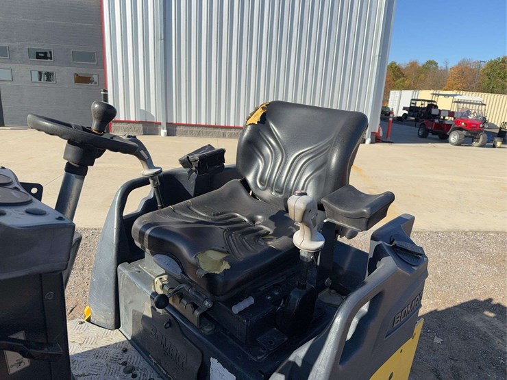 2016-bomag-bw120-image-14