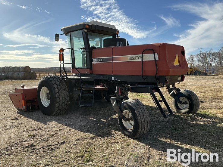 hesston-9260-image-7
