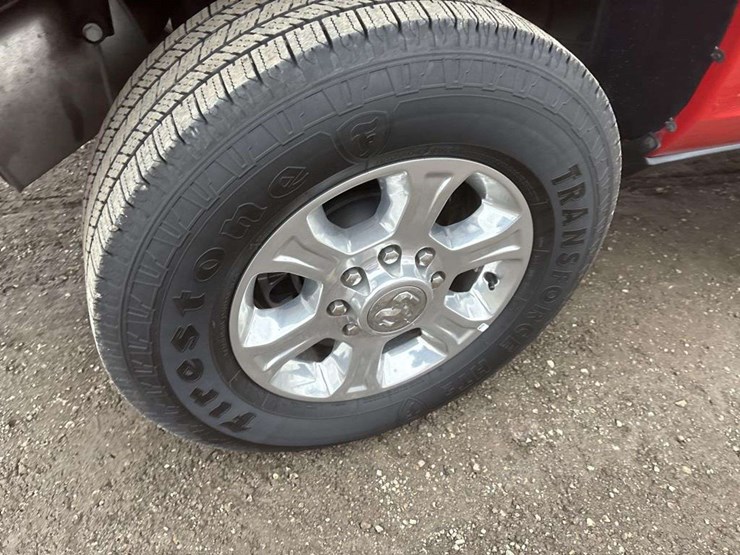 2024-ram-2500-big-horn-image-10