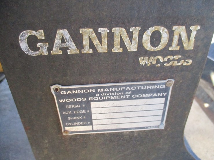 2004-deere-210le-image-13