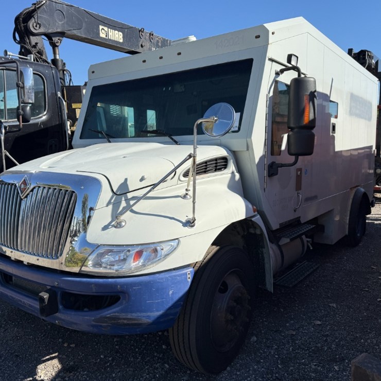 INTERNATIONAL DURASTAR 4300