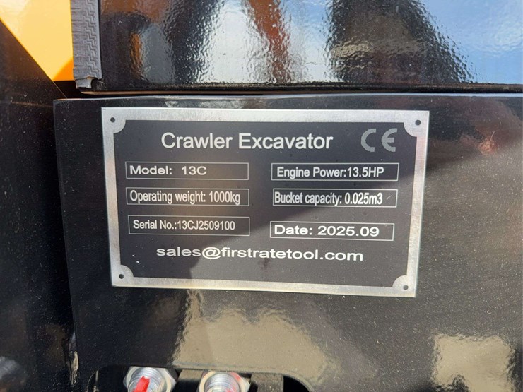 2025-miva-va13c-mini-excavator-image-17