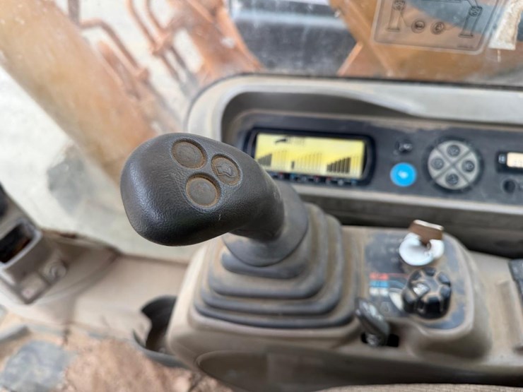 case-cx160b-image-32