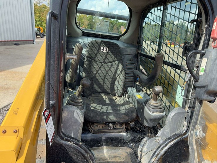 caterpillar-259d-image-33