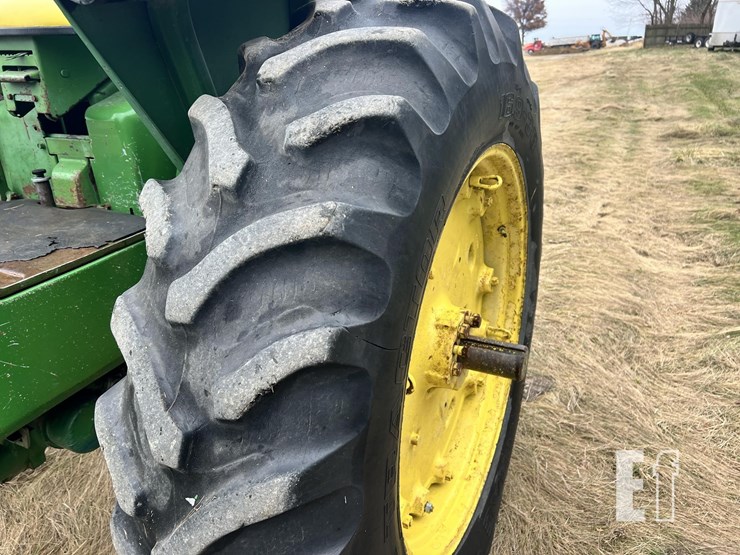 john-deere-4020d-image-22