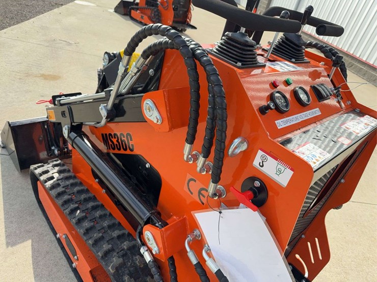 2025-mms-ms36c-stand-on-skid-loader-image-8