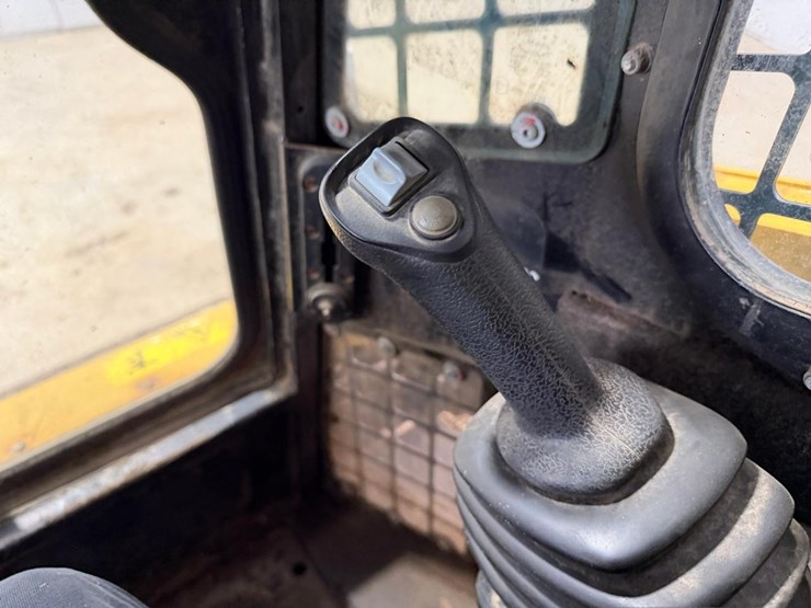 2019-asv-rt40-skid-steer-loader-image-23