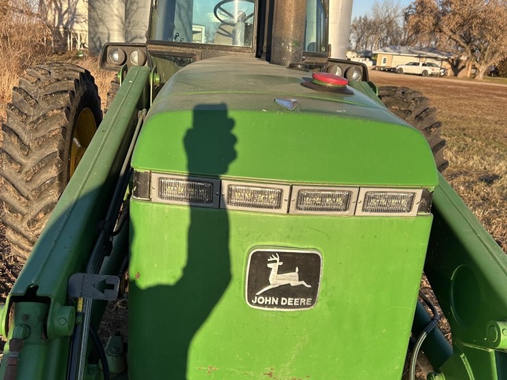 1983-john-deere-4650-image-15