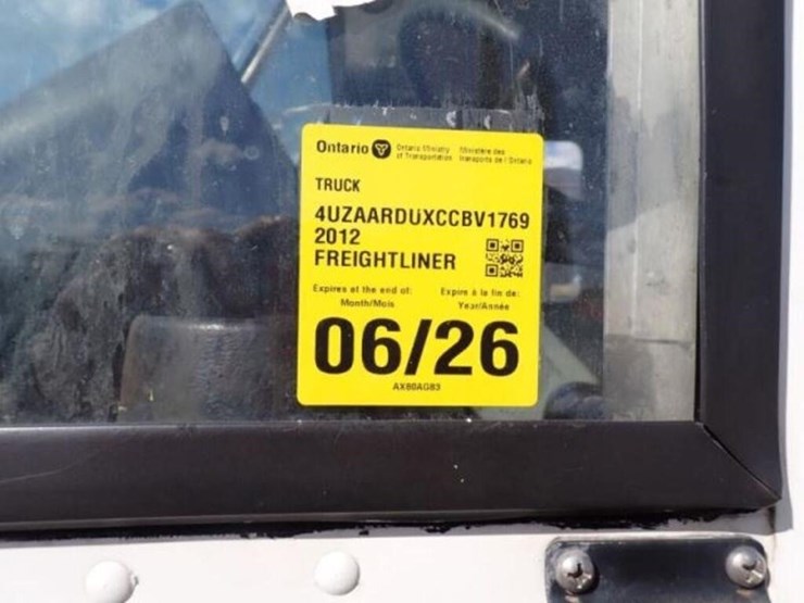 2012-freightliner-mt55-image-27