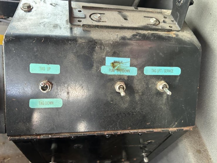 #1673-•-2002-international-workstar-tri-axle-dump-truck-image-57