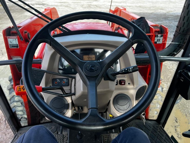 2010-kubota-m8540-image-22