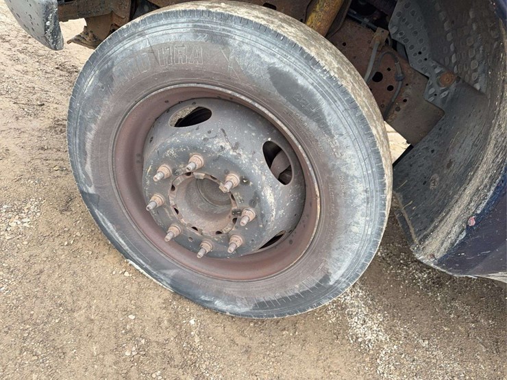 2004-ford-f450-image-8