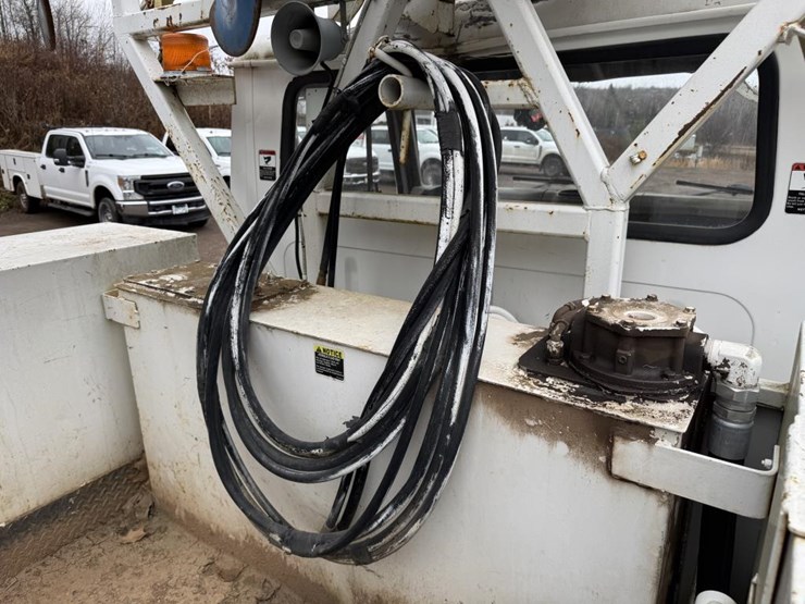 2001-international-4900-image-49