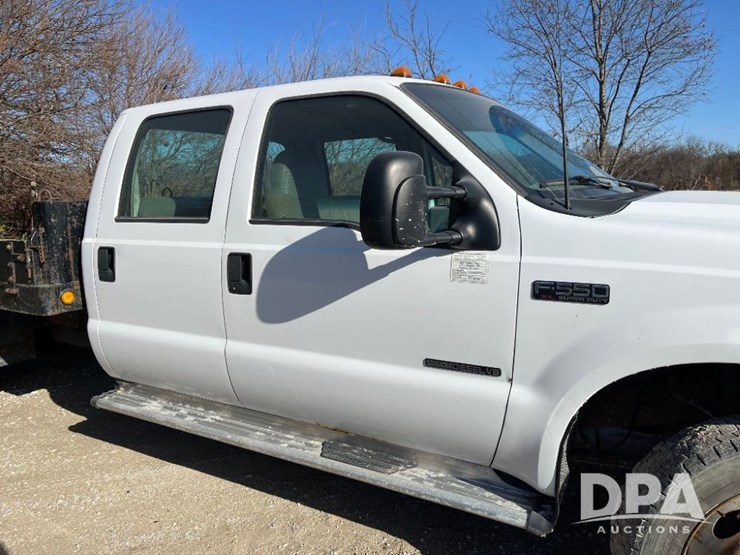 ford-f550-xl-image-28