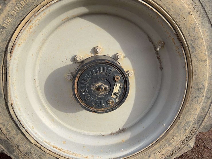 2013-jlg-660sj-image-12