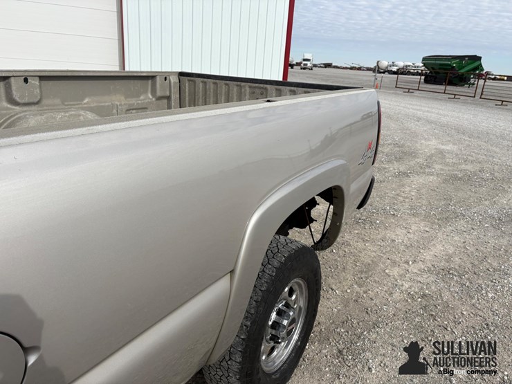 gmc-sierra-2500-image-20