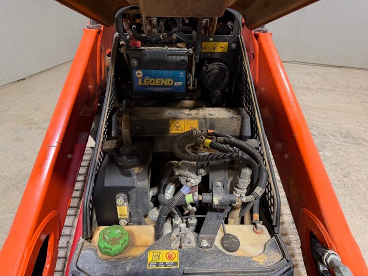 2023-kubota-scl1000-image-21