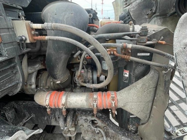 freightliner-cascadia-113-image-12