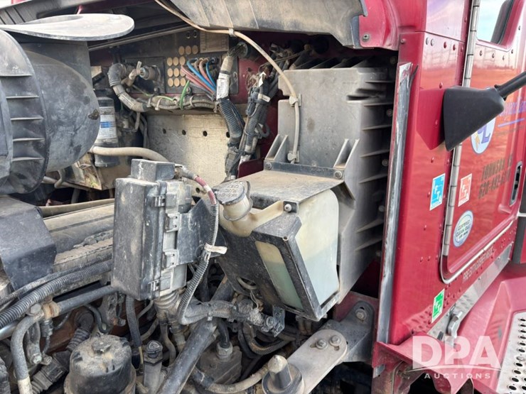 2014-kenworth-t660-image-47