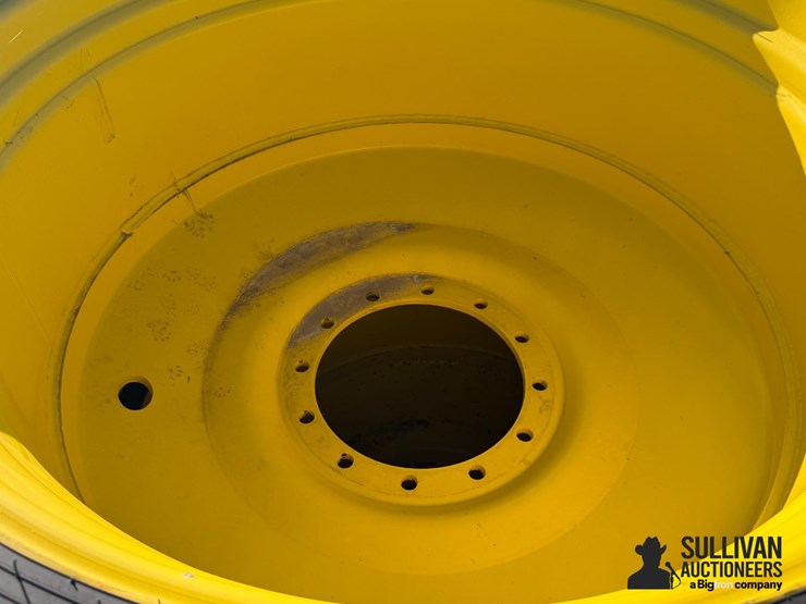 john-deere-12-image-8