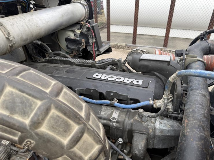 2014-kenworth-t800-image-53