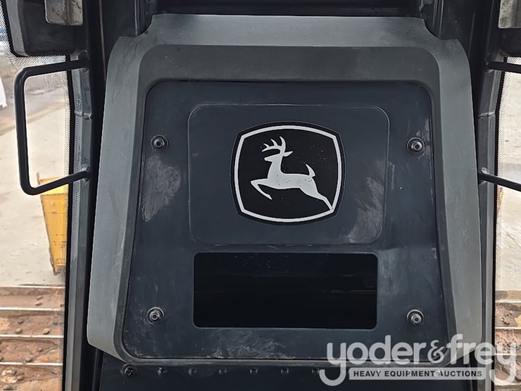 2019-deere-850l-lgp-image-154