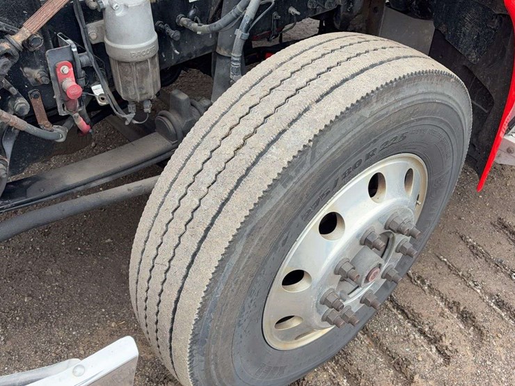 2018-peterbilt-579-image-20