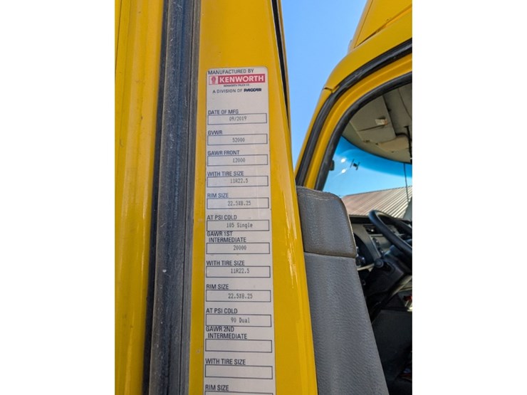 2020-kenworth-t880-image-29