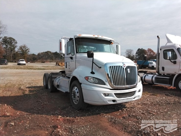 2016-international-prostar-image-5