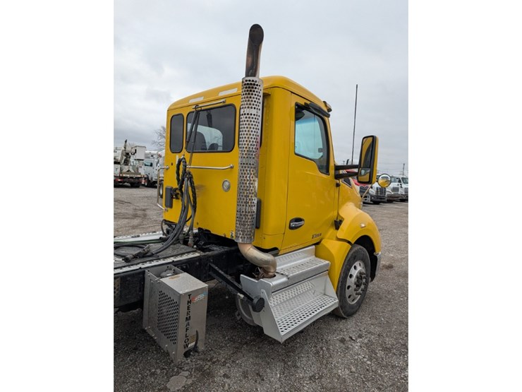 2020-kenworth-t680-image-5