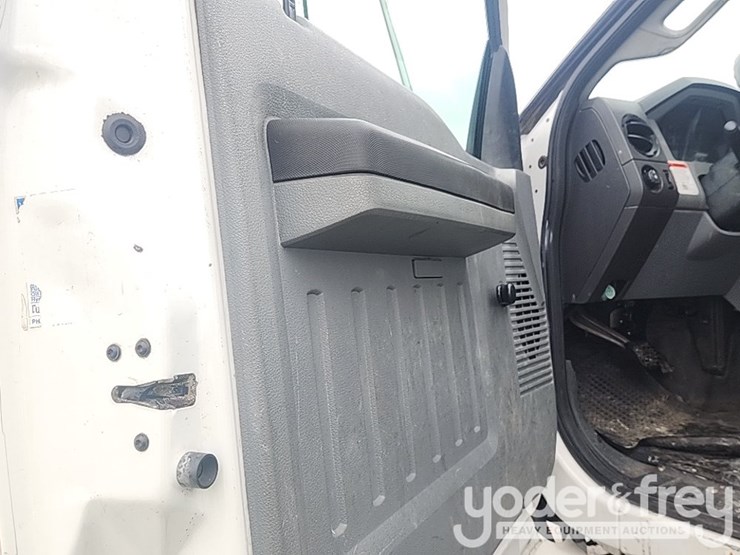 ford-f750-xl-image-15