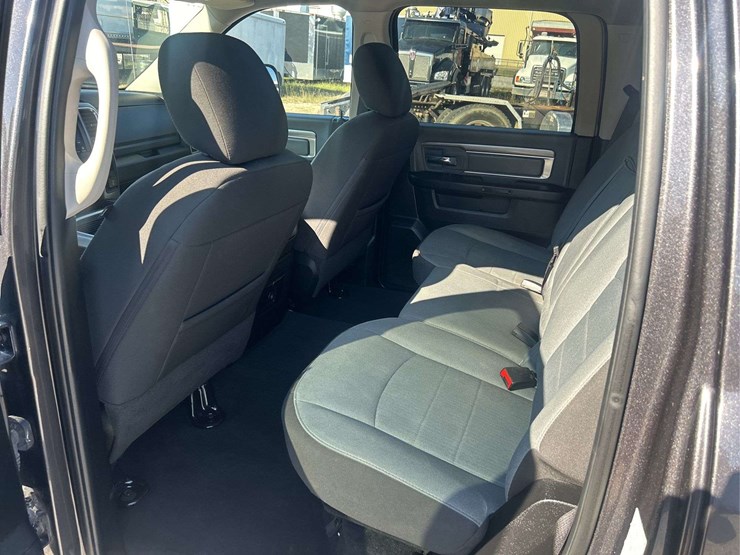 2023-dodge-1500-image-10