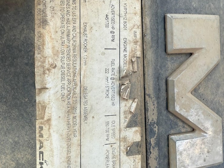 2020-mack-anthem-truck-image-7