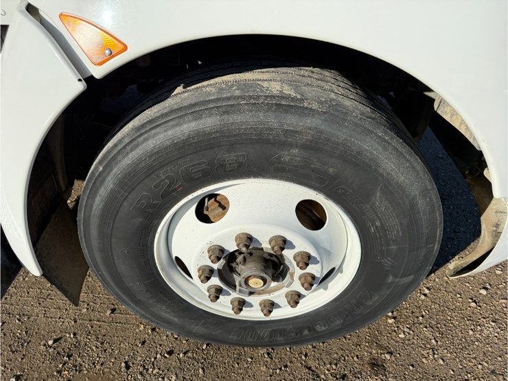 2015-kenworth-t270-image-25