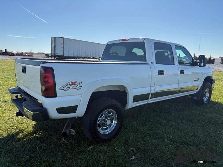 chevrolet-silverado-2500-image-5