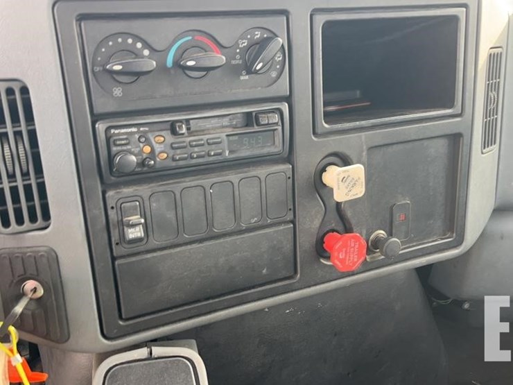 international-durastar-4300-image-10