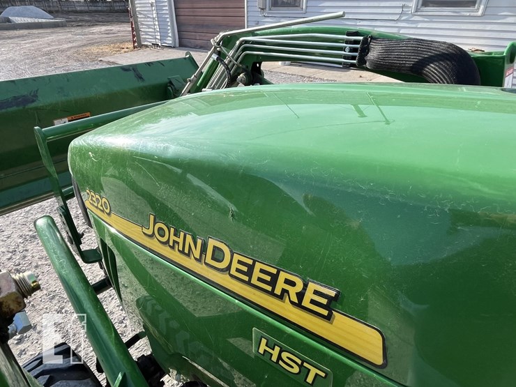 john-deere-2320-image-12