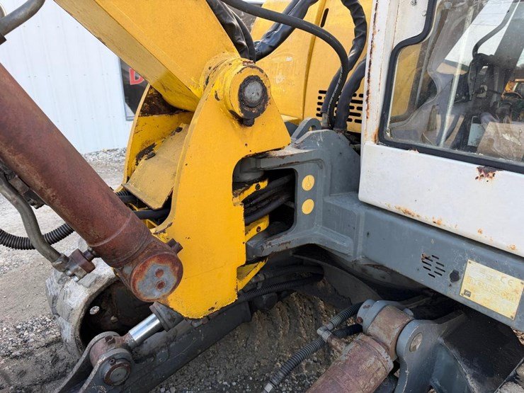 mustang-me8002-image-13