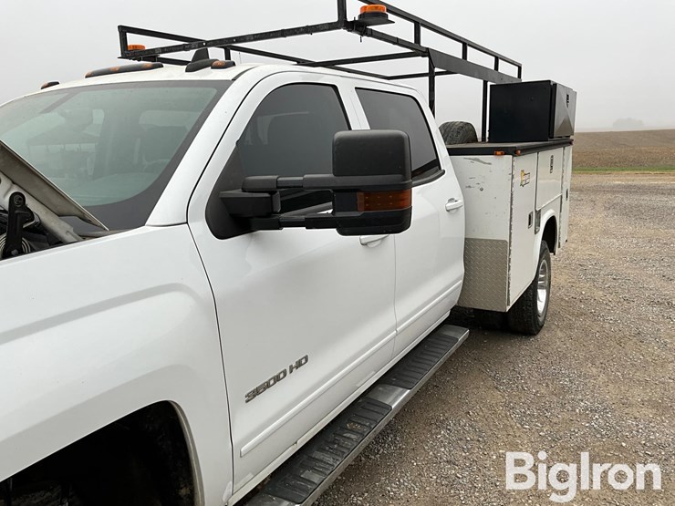 2019-chevrolet-silverado-3500-image-11