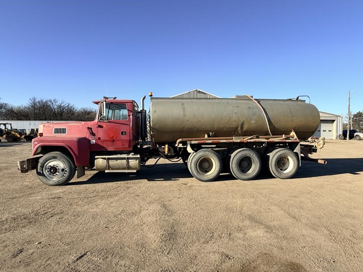 ford-ltl9000-image-2