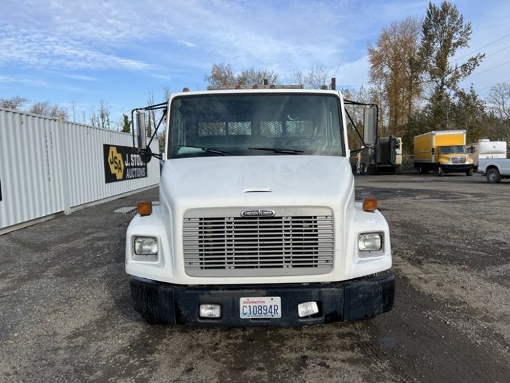 2003-freightliner-fl50-image-8