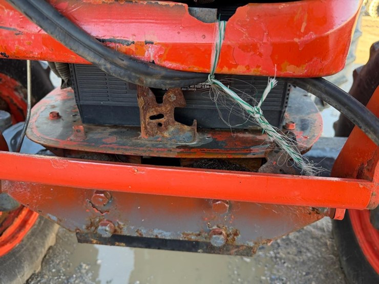 2016-kubota-m8560-image-22