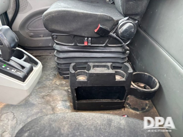 peterbilt-579-image-70