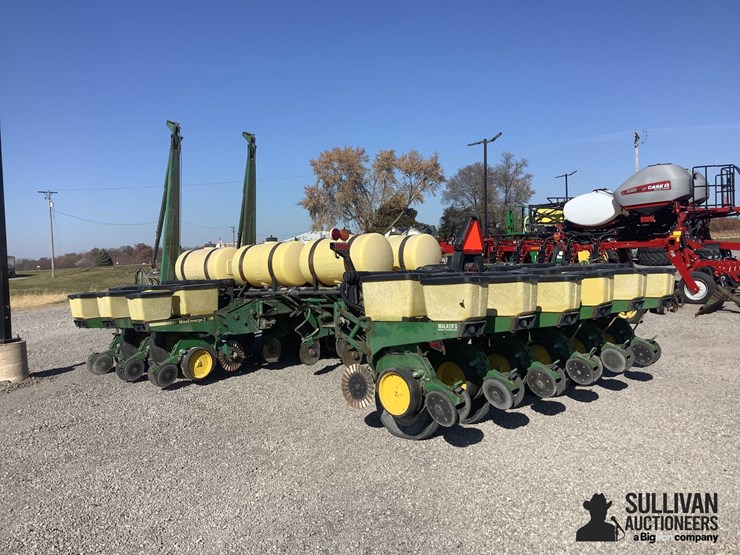 john-deere-7200-image-7